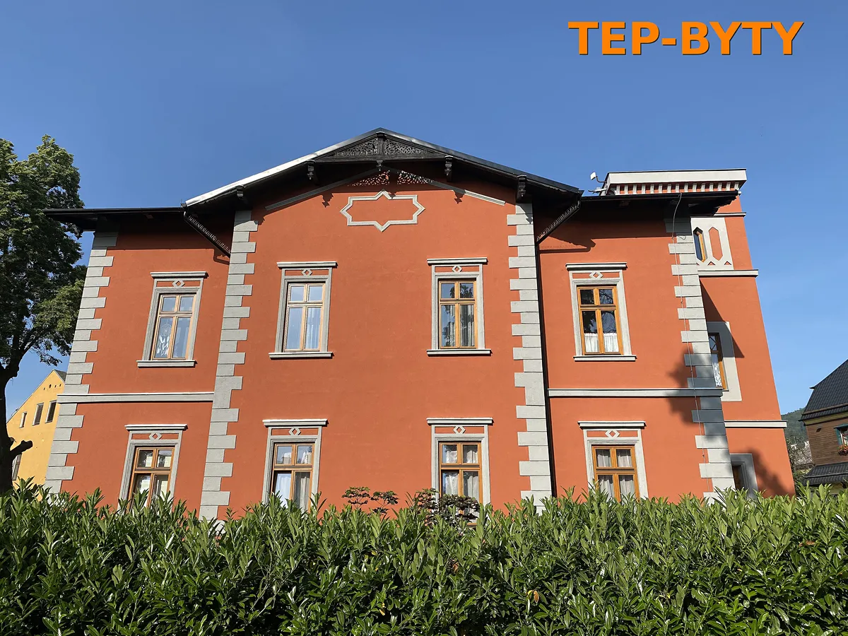 Prodej vily 900 m², pozemek 300 m², foto 3